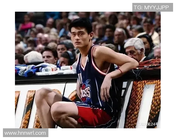 姚明亲临上海现场与球迷互动，共同回忆篮球辉煌岁月与梦想追逐之旅