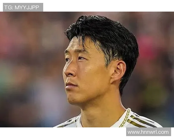 2019年全球足球明星风云榜揭晓他们的精彩表现与成就回顾 2019年全球足球明星风云榜揭晓他们的精彩表现与成就回顾