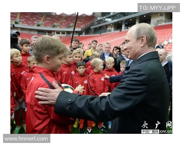 普京对足球明星的热爱与交往揭秘及其背后的故事 普京对足球明星的热爱与交往揭秘及其背后的故事