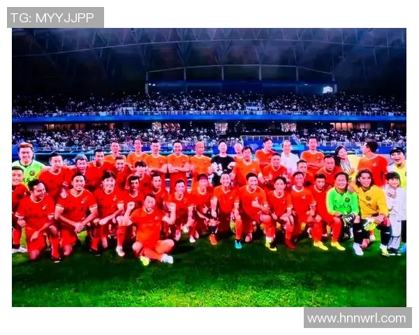 香港足球明星队的辉煌历程与球员风采全解析 香港足球明星队的辉煌历程与球员风采全解析