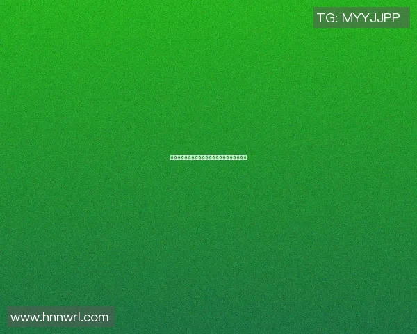 冬季巴黎足球明星训练服展现运动风尚与时尚魅力 冬季巴黎足球明星训练服展现运动风尚与时尚魅力